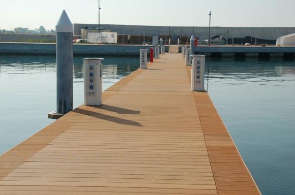 Rivestimento Antiscivolo Per Pontili e Banchine in Legno